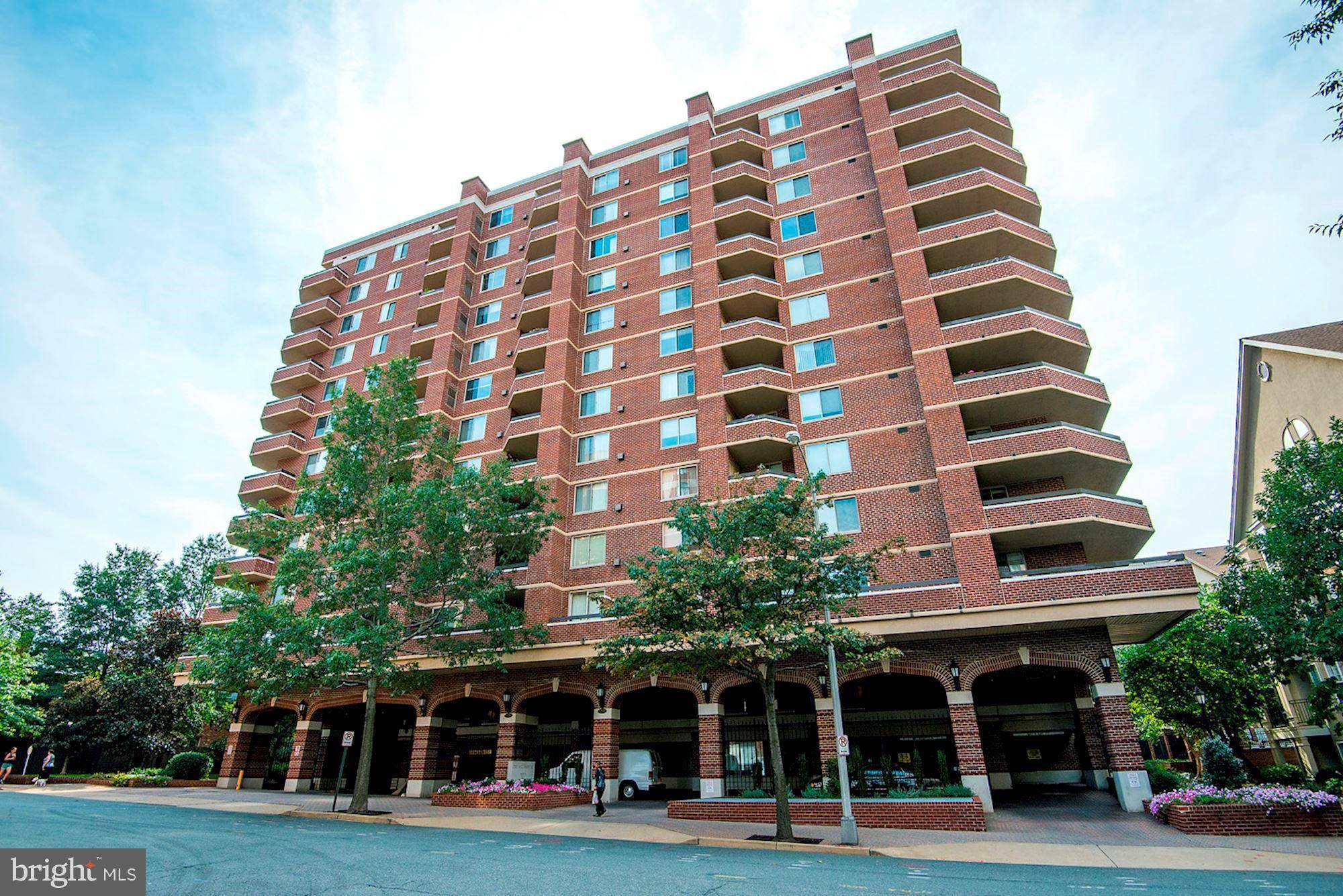 Arlington, VA 22201,1276 WAYNE ST #817