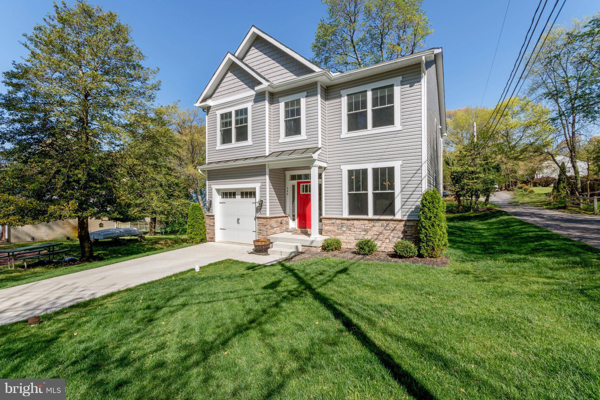 Severna Park, MD 21146,648 TULIP PL