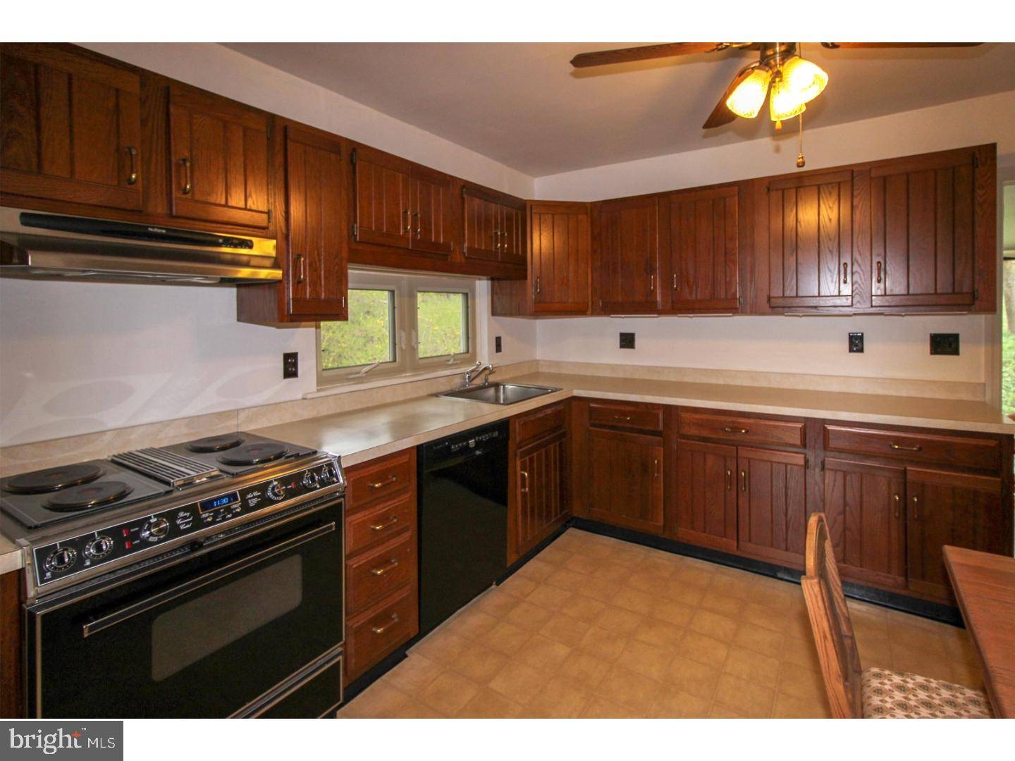 Huntingdon Valley, PA 19006,2581 VALLEY VIEW DR