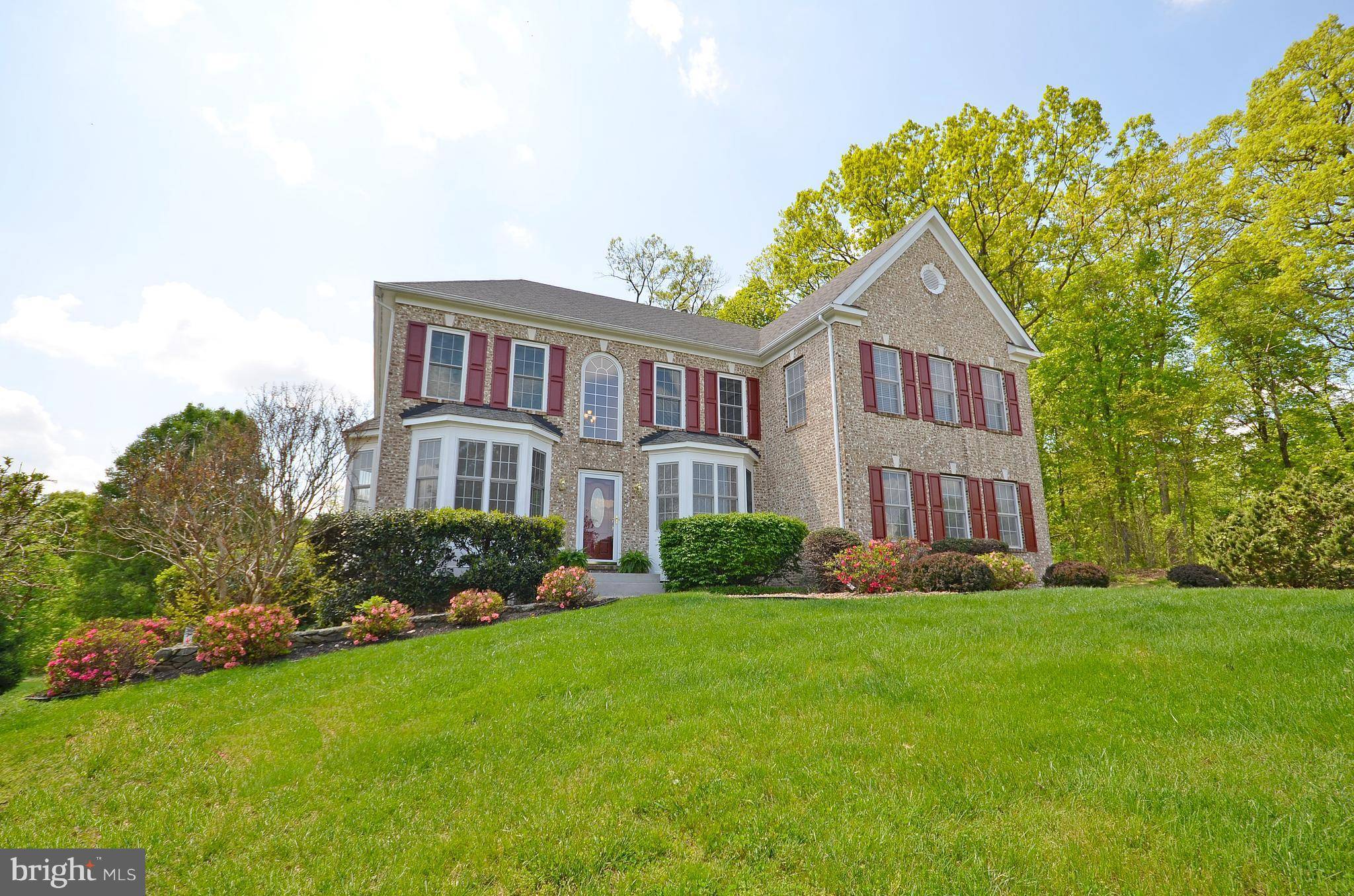 Round Hill, VA 20141,18160 TURNBERRY DR