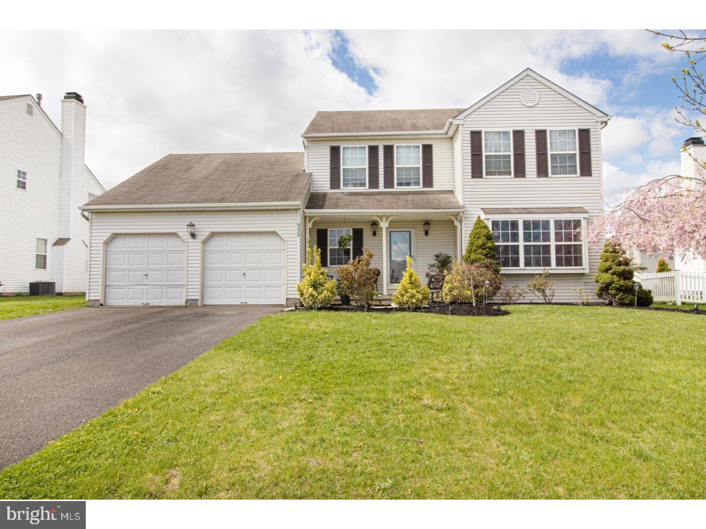 Warminster, PA 18974,952 GLADWYN RD