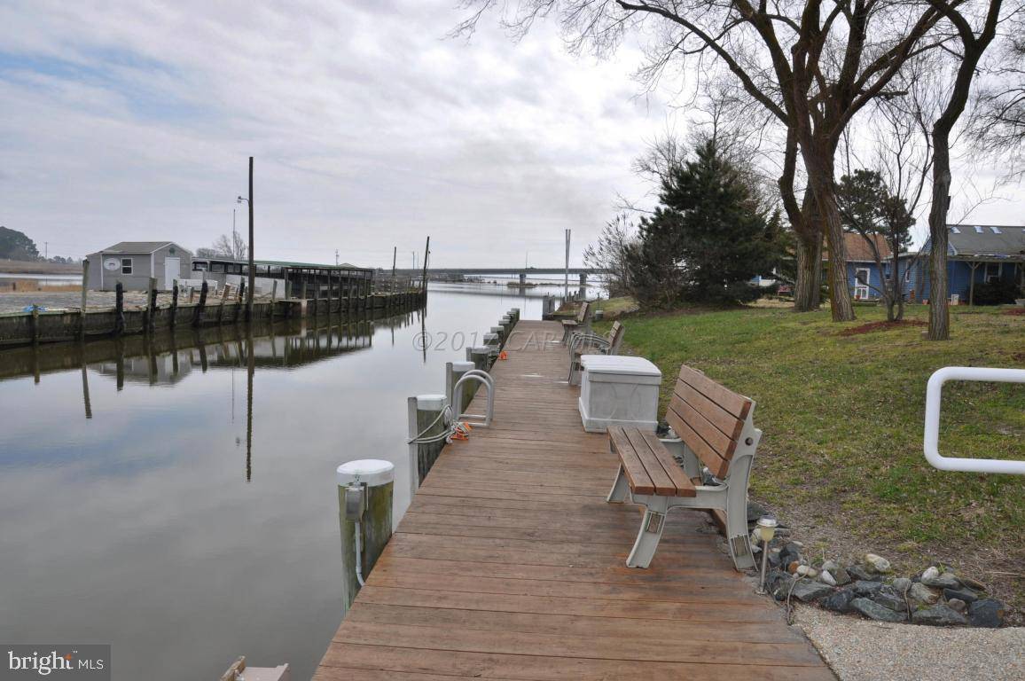 Deal Island, MD 21821,23270 HASTINGS DR