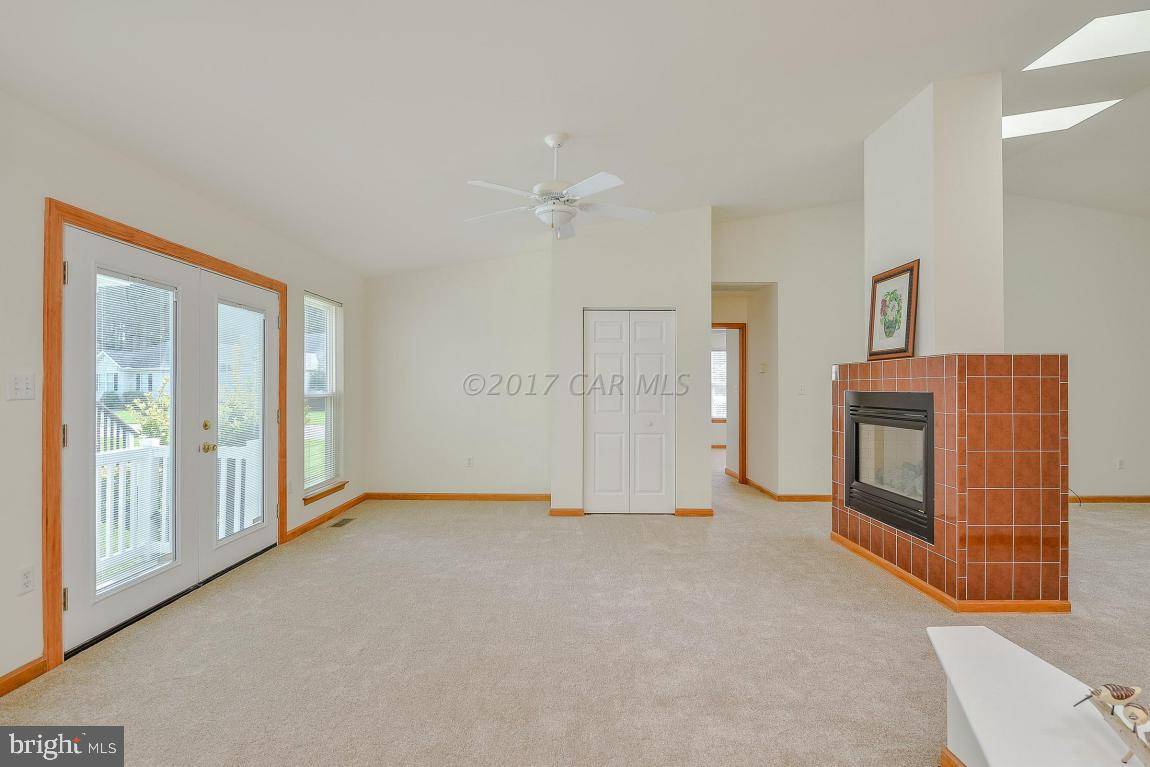 Ocean Pines, MD 21811,402 BLUEWATER CT