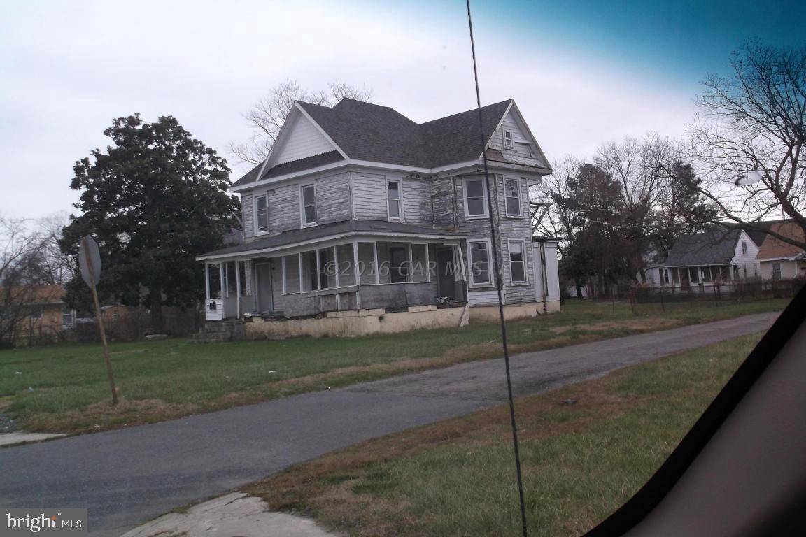 Crisfield, MD 21817,311 W CHESAPEAKE AVE