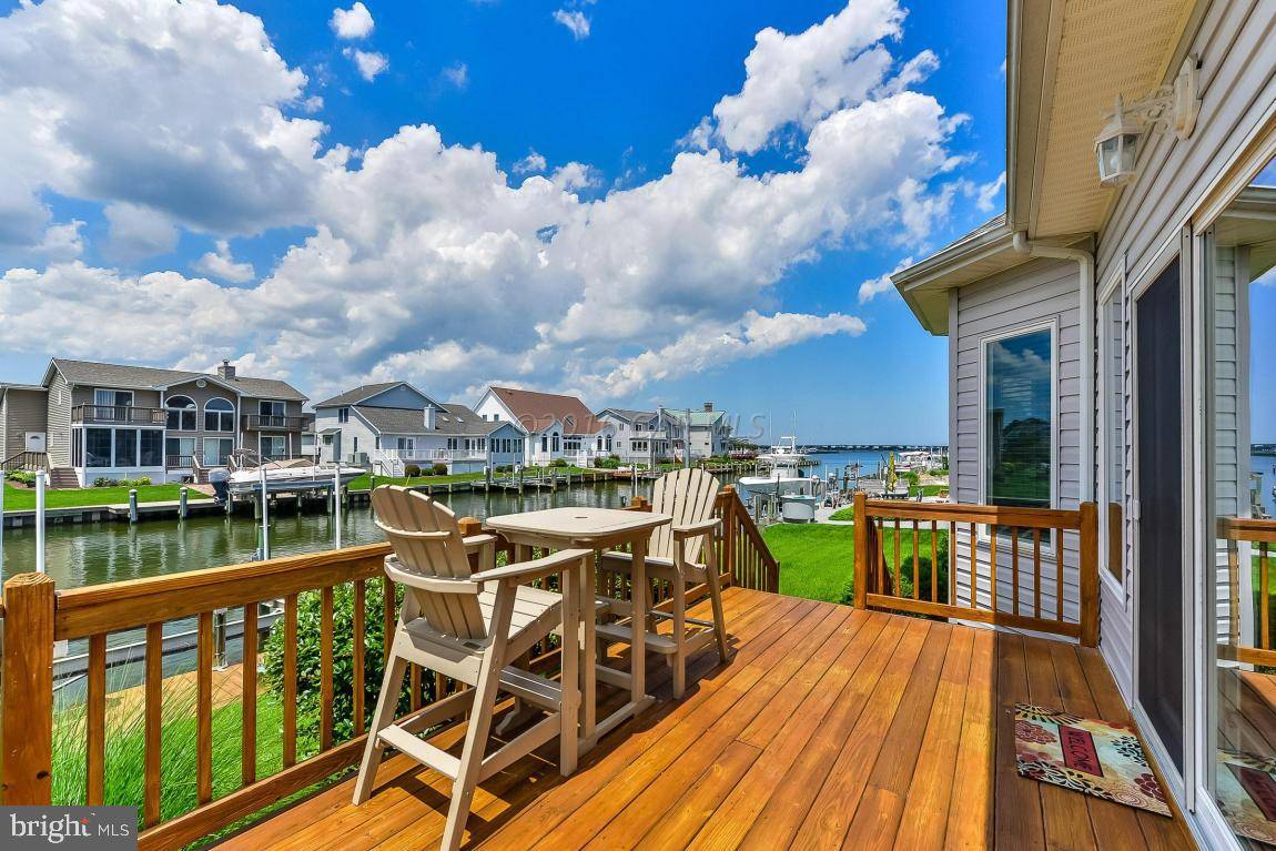 Ocean Pines, MD 21811,19 ALTON PT