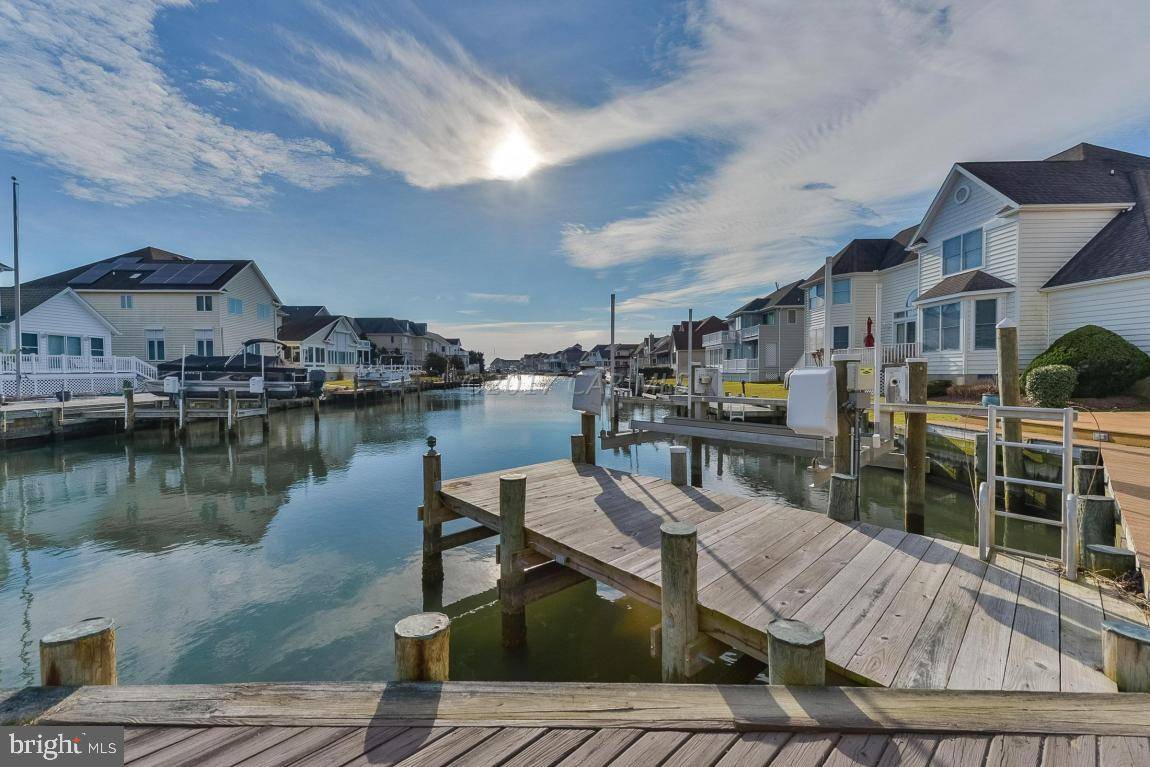 Ocean Pines, MD 21811,24 ALTON PT