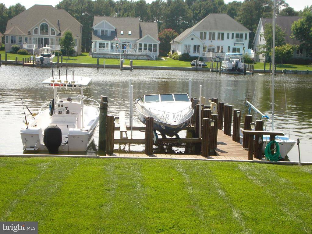 Ocean Pines, MD 21811,33 BOATSWAIN DR