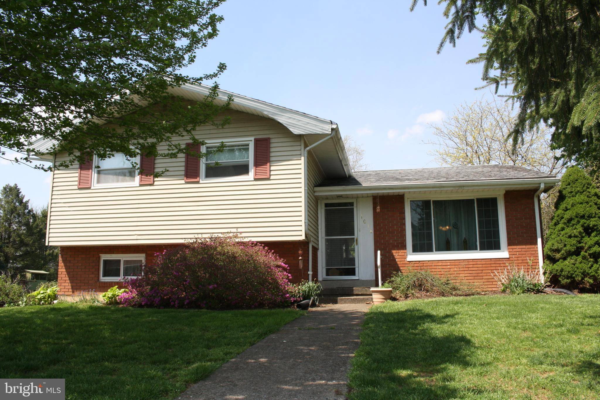 Middletown, PA 17057,1018 MEADOW LN