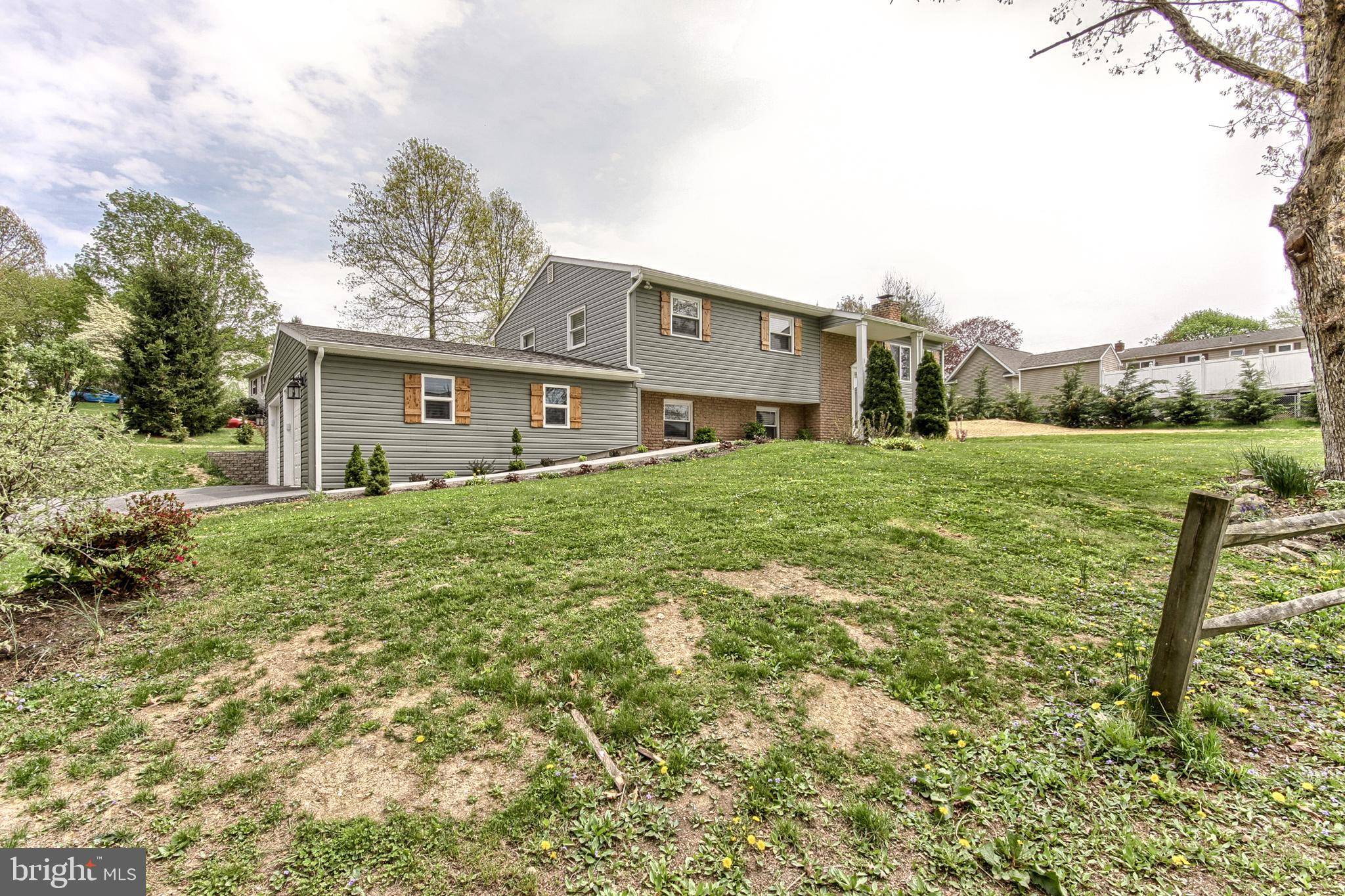 Duncannon, PA 17020,2 DALE DR