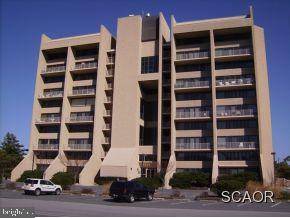 Rehoboth Beach, DE 19971,21 OCEAN DR #301