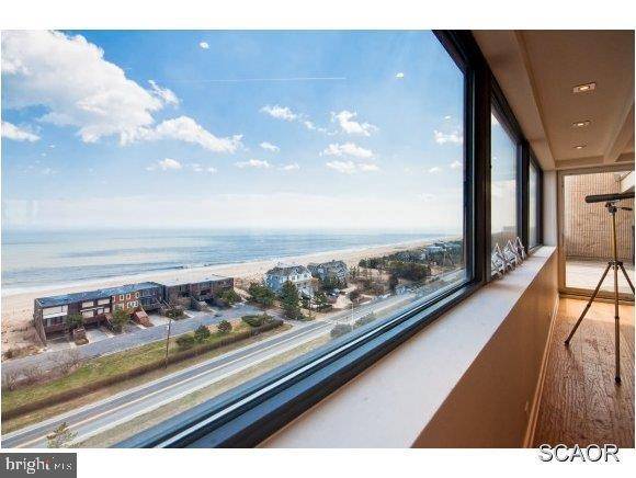 Rehoboth Beach, DE 19971,21 OCEAN DR #1102