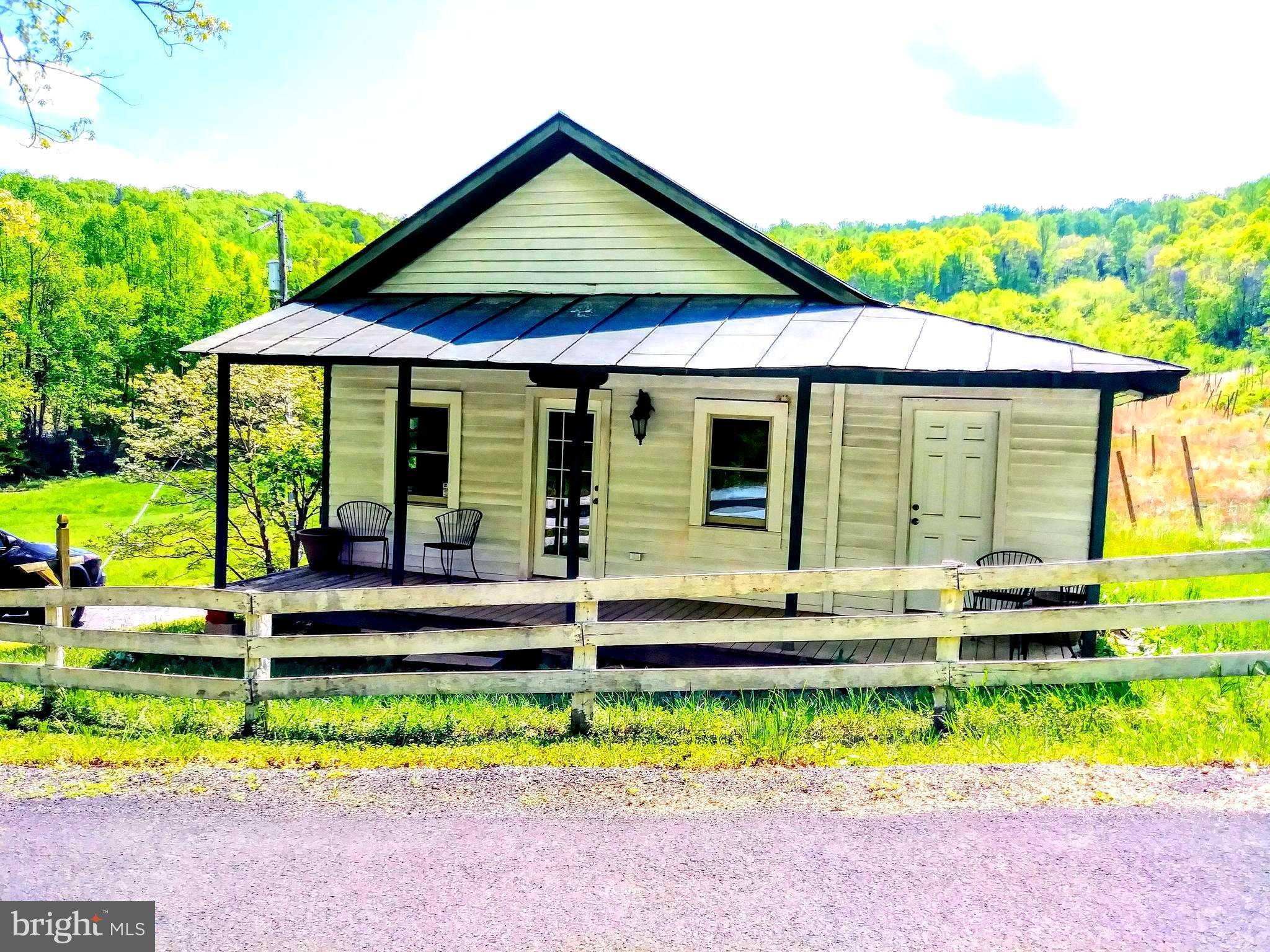 Delaplane, VA 20144,3600 SAGE RD