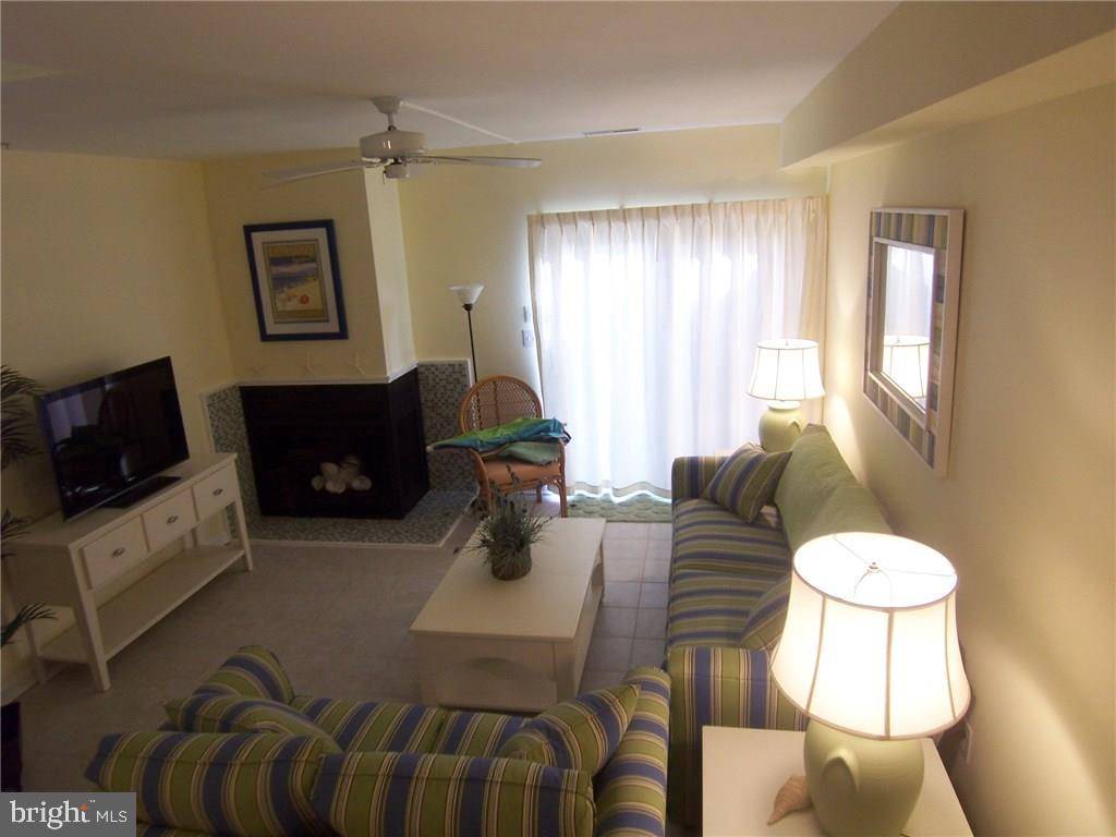 Bethany Beach, DE 19930,33301 LAGOONA DR #4