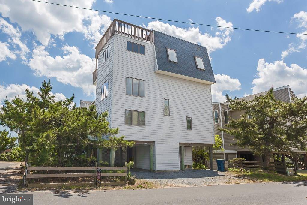 Bethany Beach, DE 19930,39596 ADMIRAL RD #10A