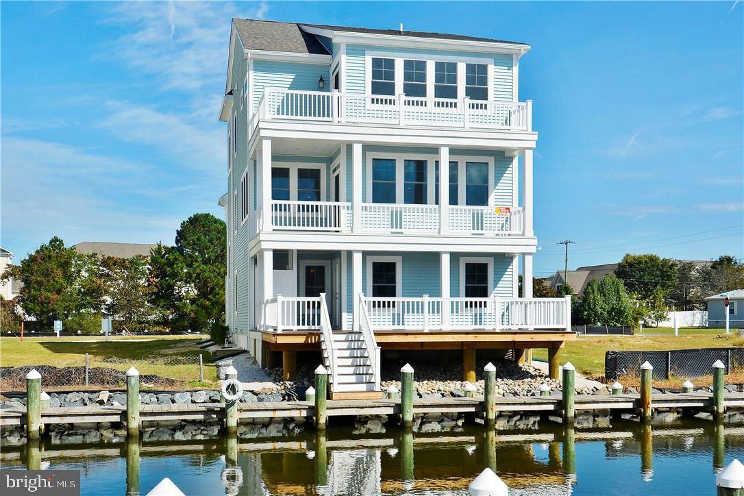 Ocean View, DE 19970,38113 RIVER ST