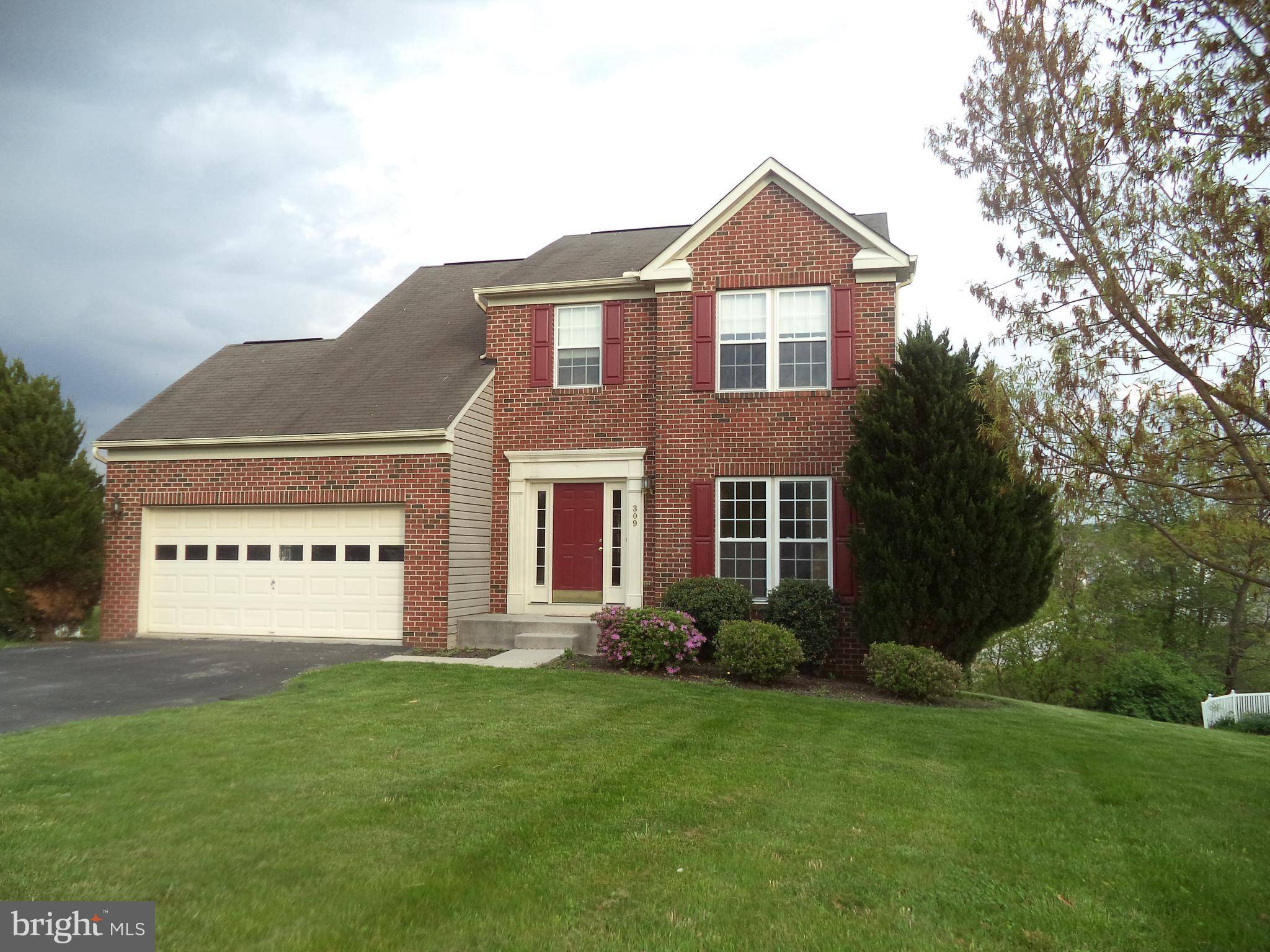 Hanover, PA 17331,309 EL VISTA DR