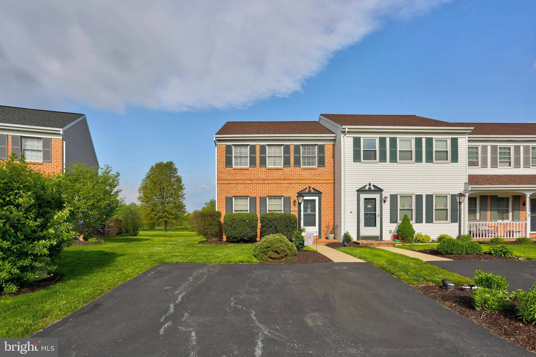 Lititz, PA 17543,91 LAURIE LN