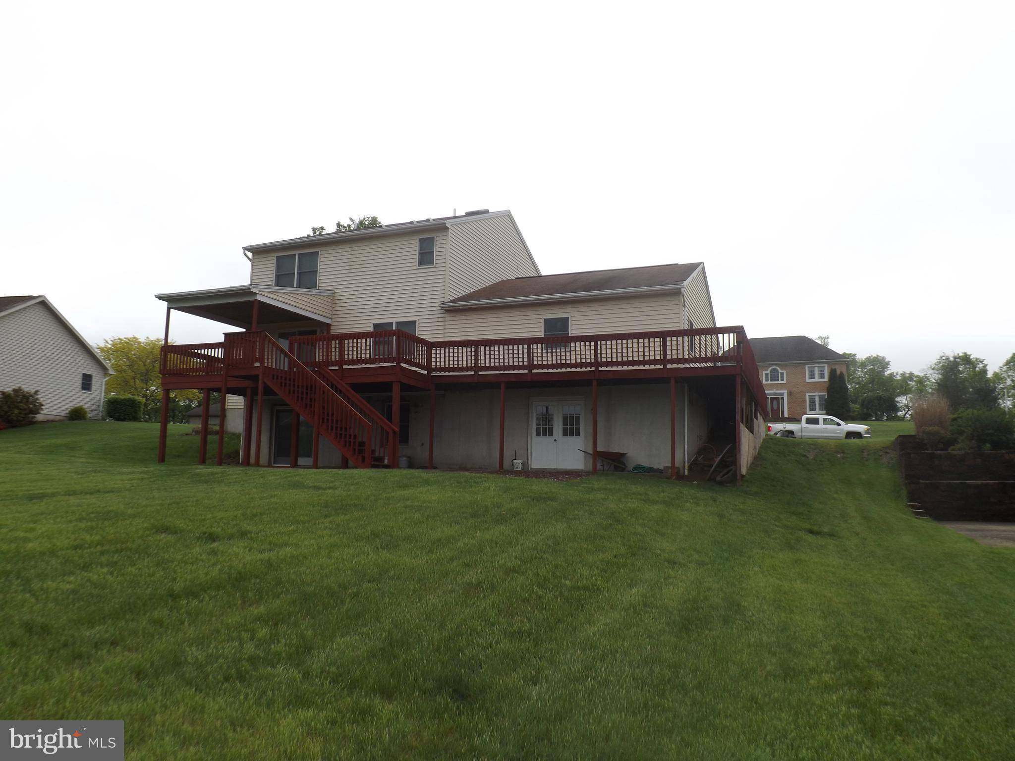 Mifflintown, PA 17059,139 SYCAMORE DR