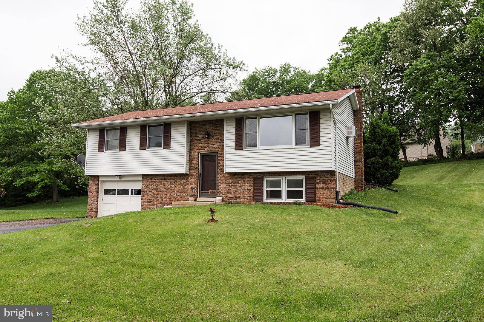 Mountville, PA 17554,366 PRIMROSE LN