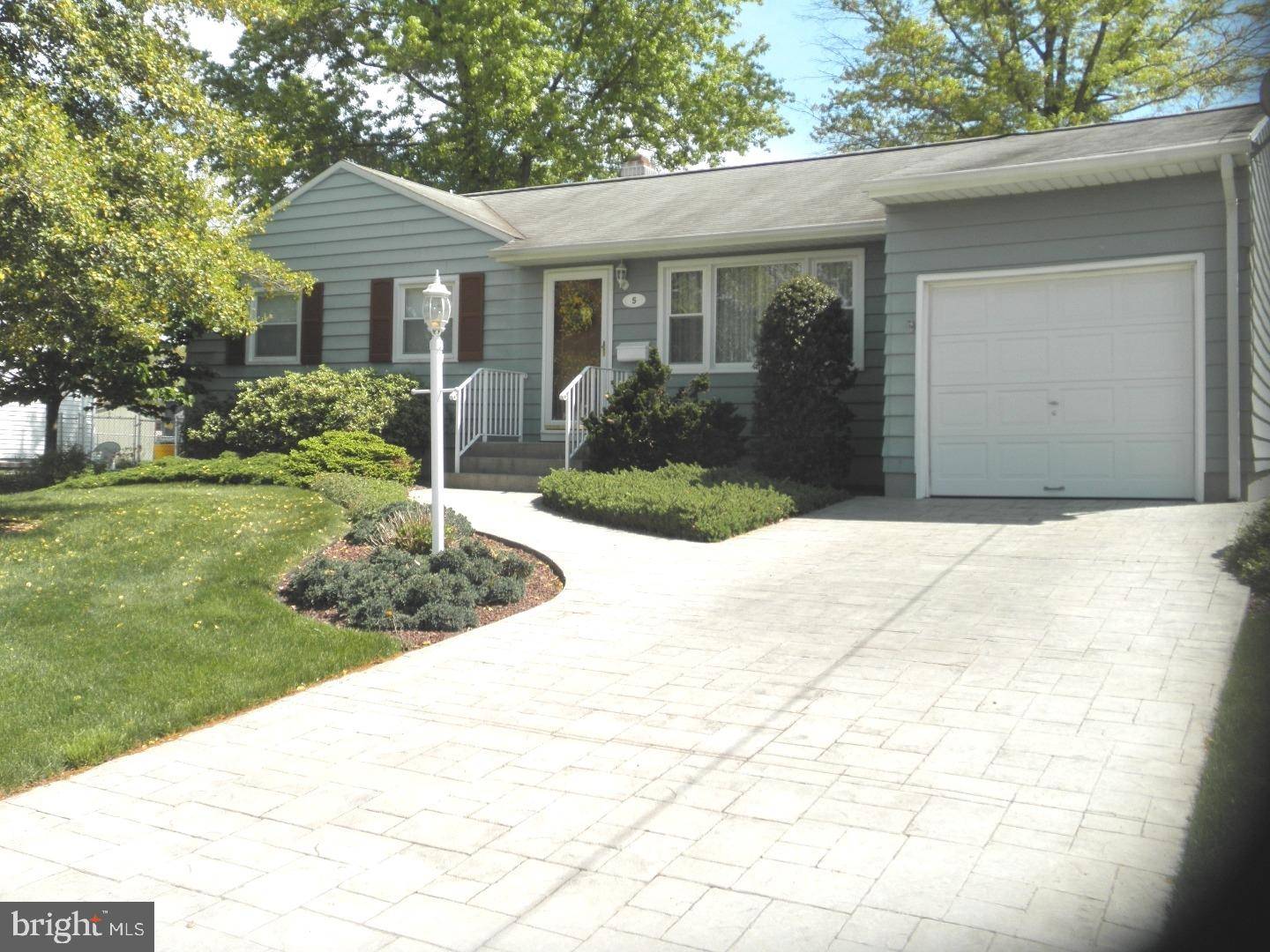 Hamilton Township, NJ 08690,5 CARDIGAN RD