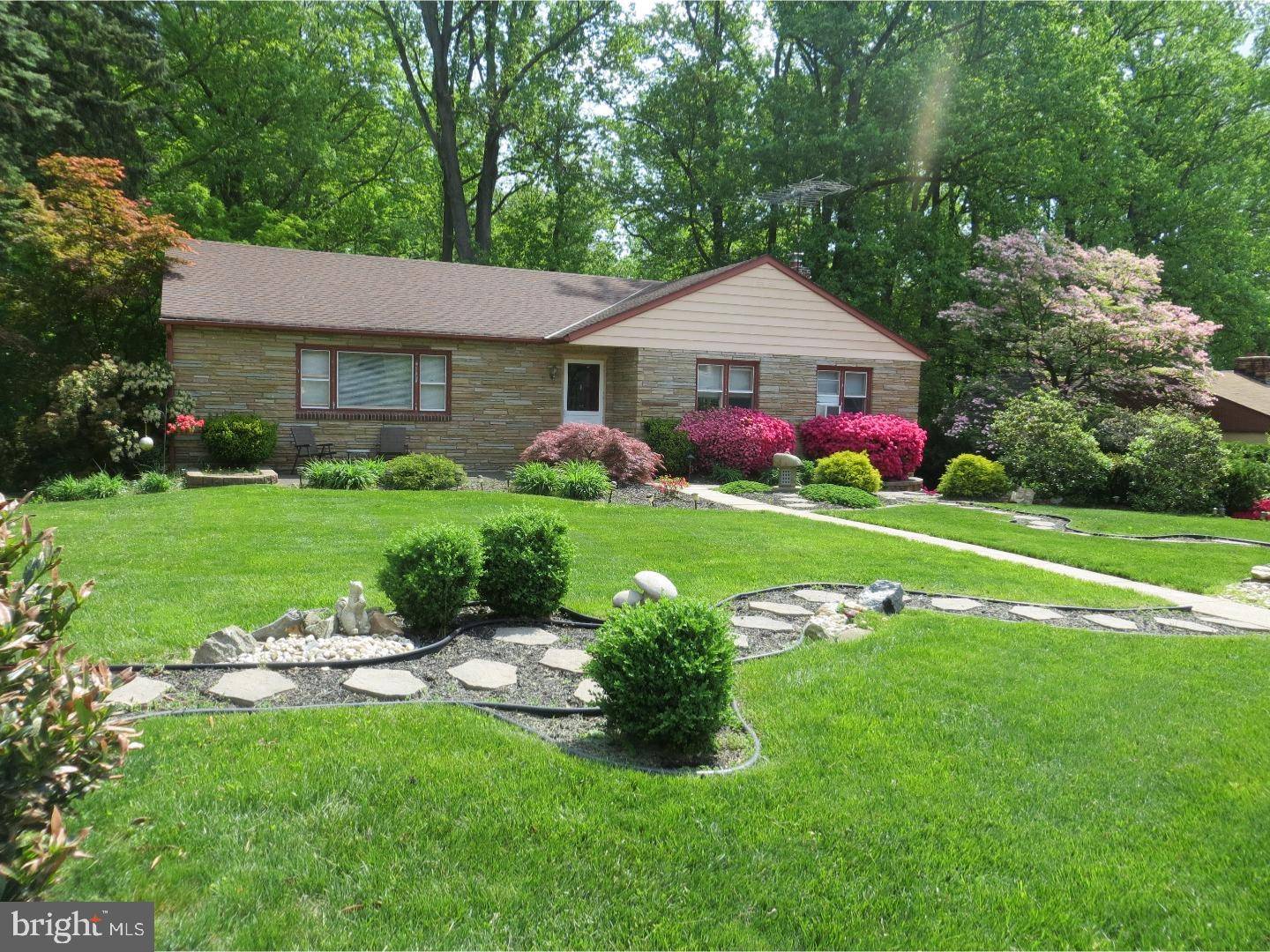 Rydal, PA 19046,929 DELENE RD