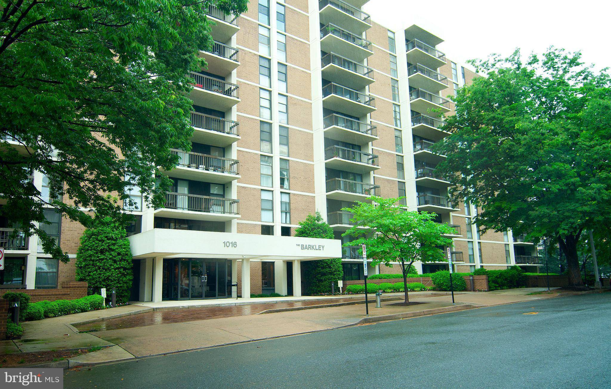 Arlington, VA 22204,1016 WAYNE ST #911