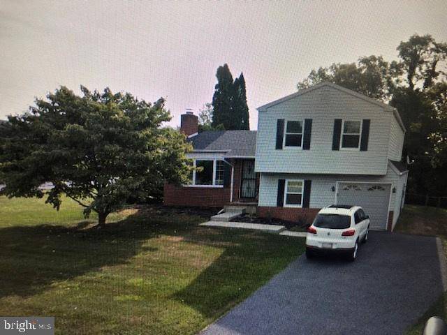 Harrisburg, PA 17111,493 SWEETBRIAR DR