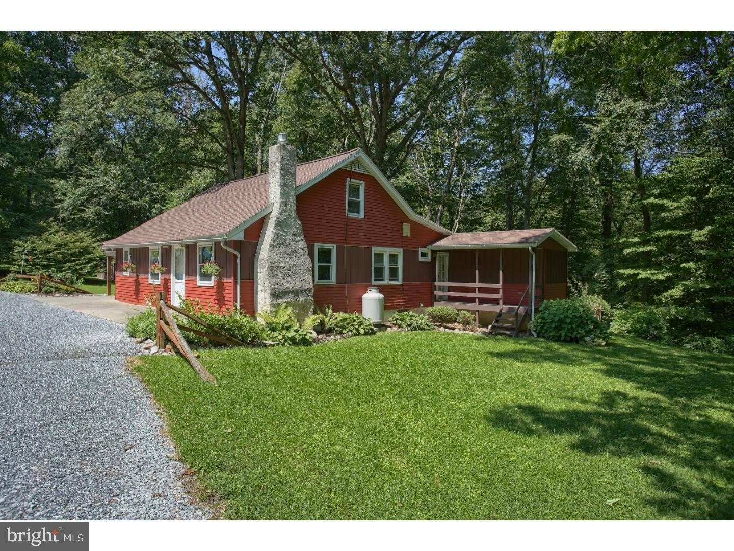 Oley, PA 19547,107 APPLE LN