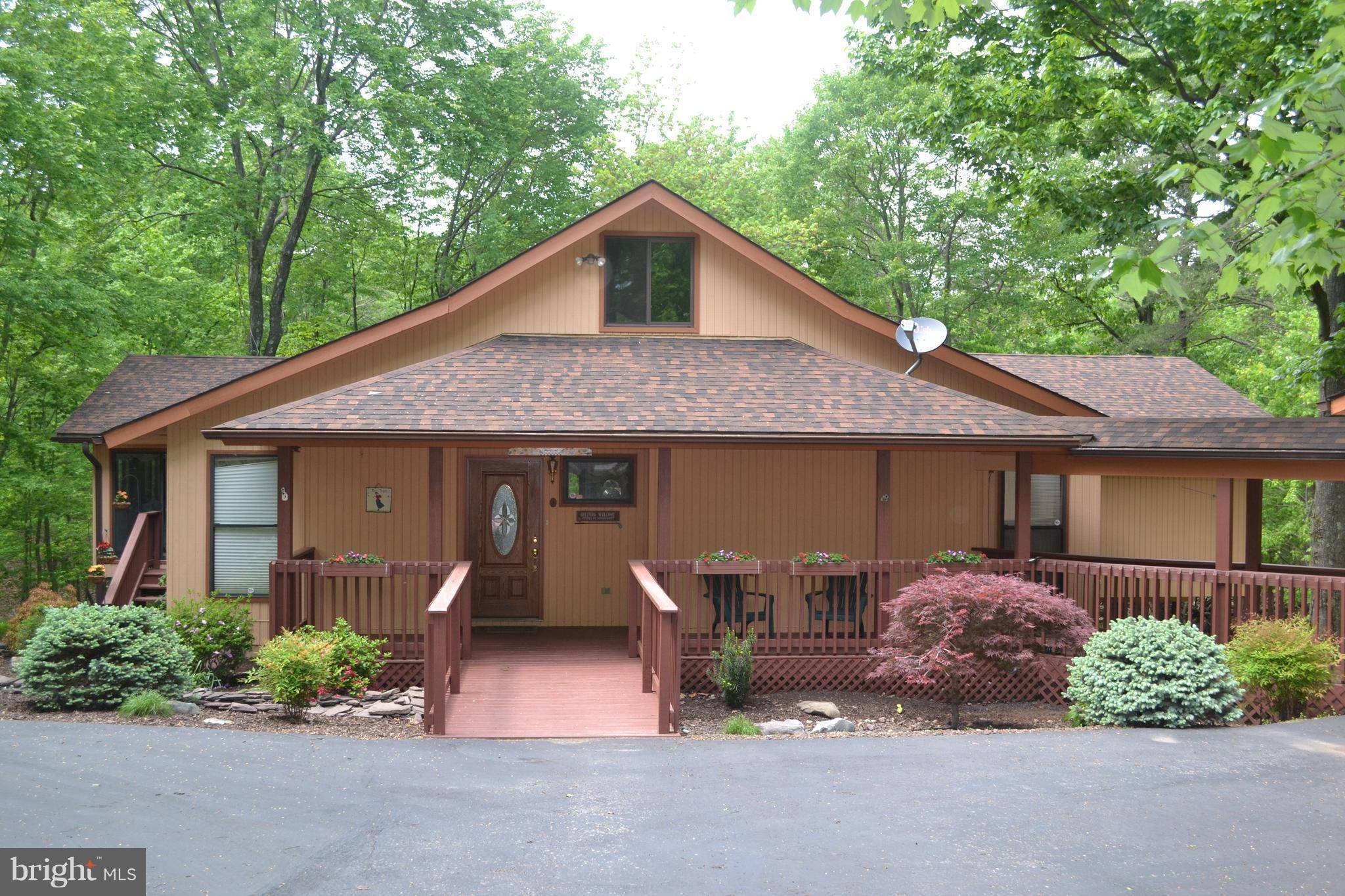 Hedgesville, WV 25427,34 PEACEPIPE LANE