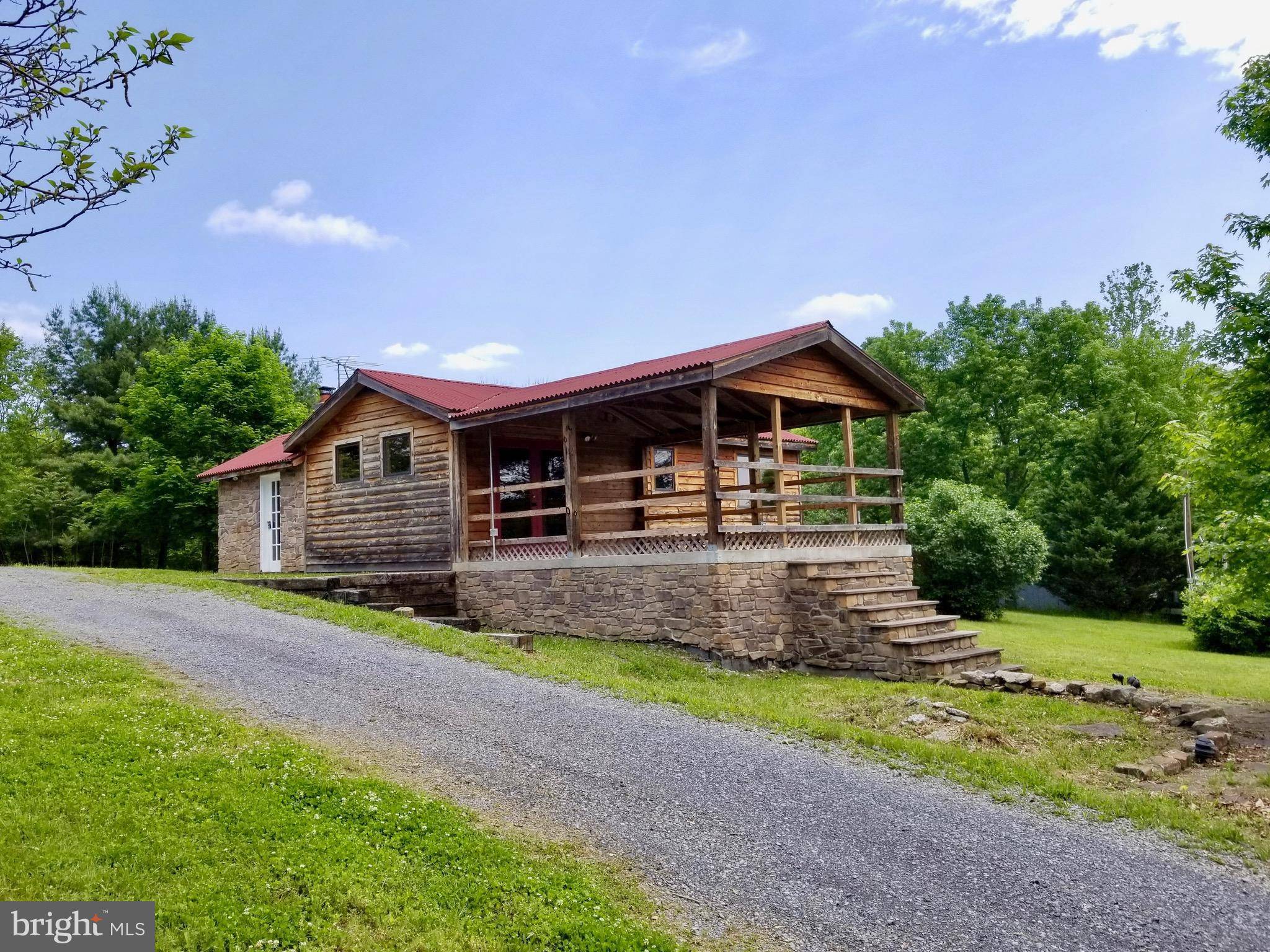 Bunker Hill, WV 25413,703 DOLLAR LN