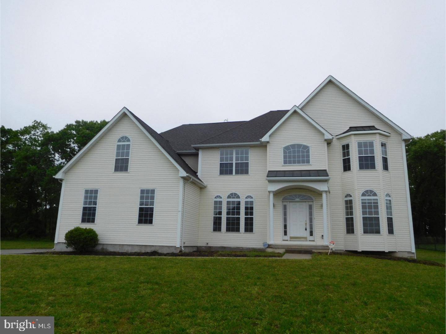 Williamstown, NJ 08094,1008 CEZANNE CT