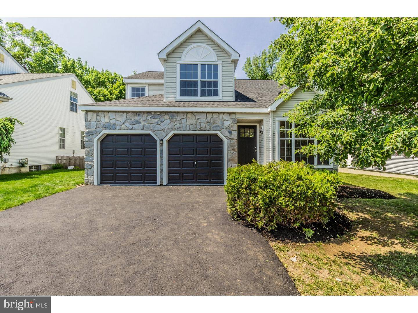 Burlington Township, NJ 08016,8 WINTER LN