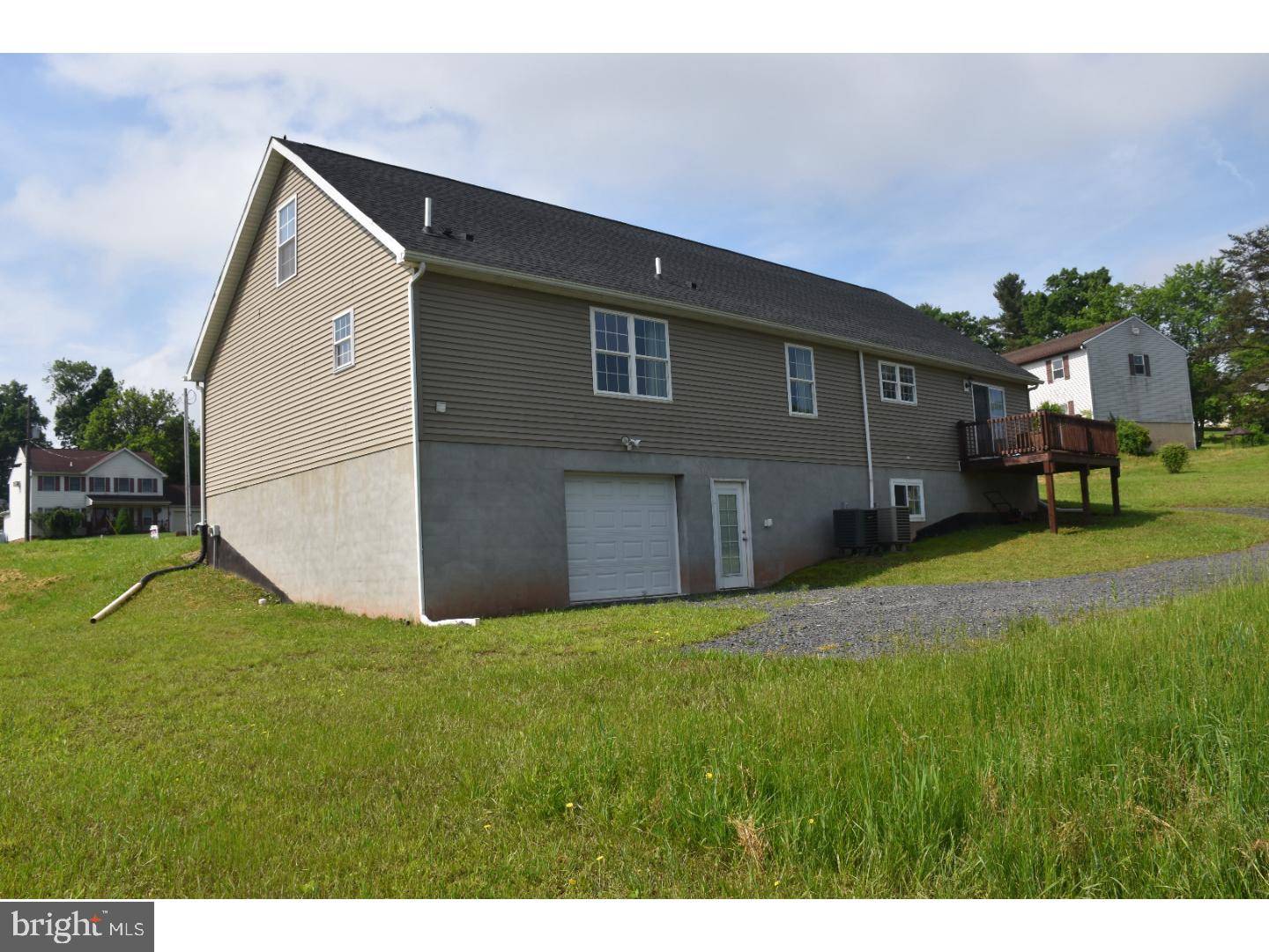 Auburn, PA 17922,1665 WAMPUM DR