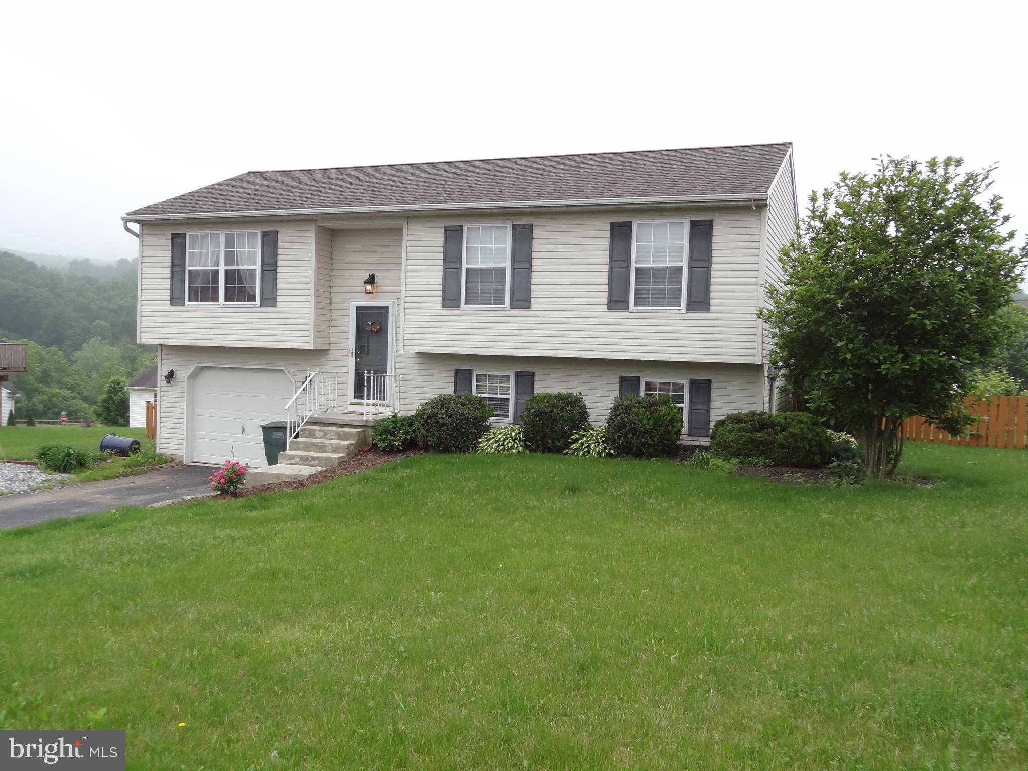 Mount Wolf, PA 17347,155 ASBURY CT