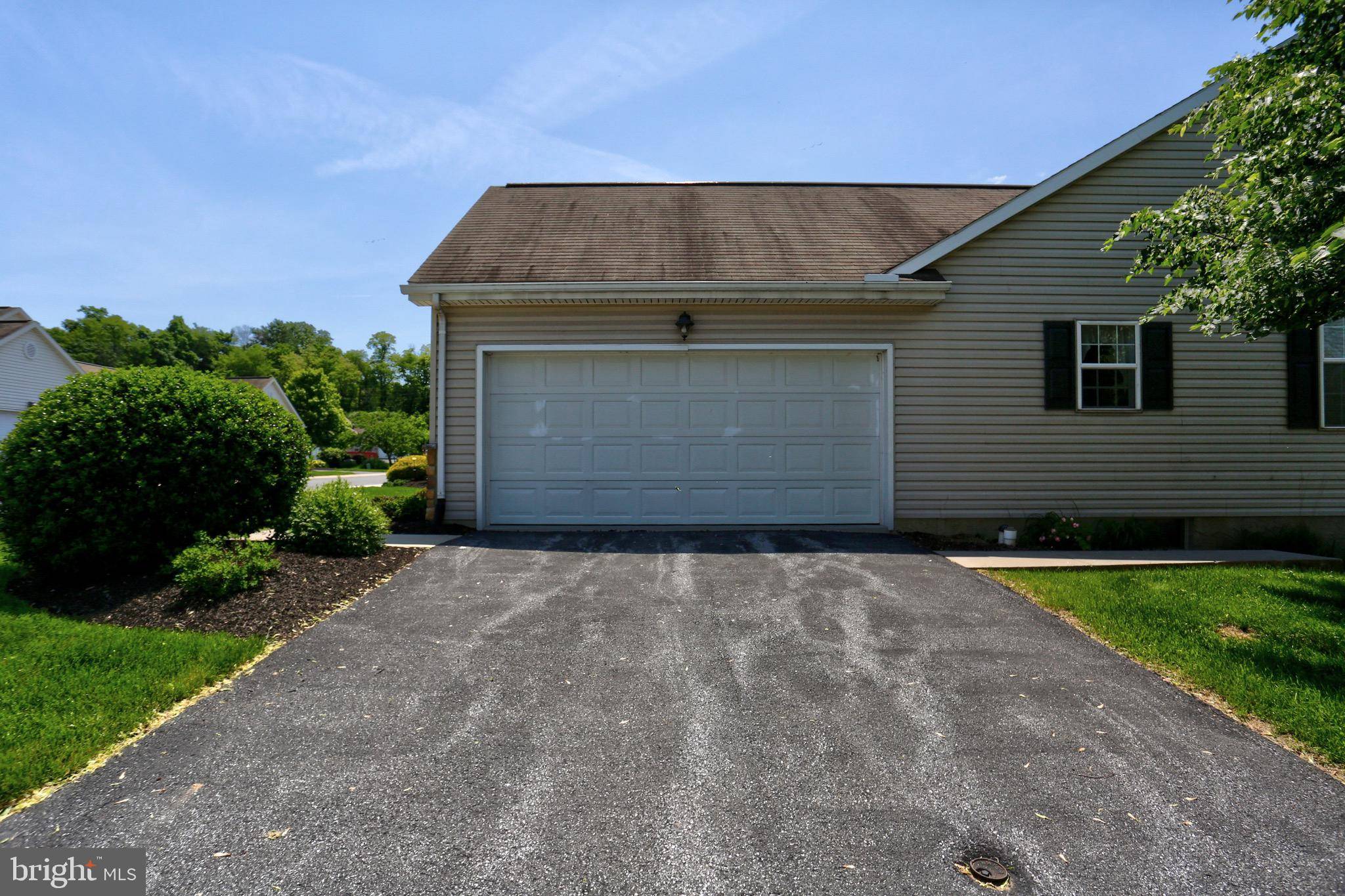 Elizabethtown, PA 17022,1585 HICKORY RUN CT