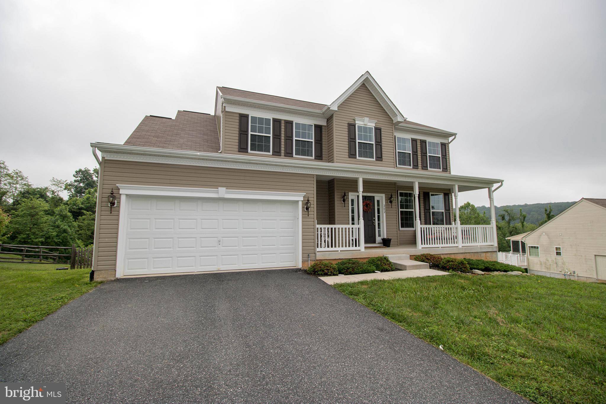 Delta, PA 17314,202 SPLIT ROCK DR