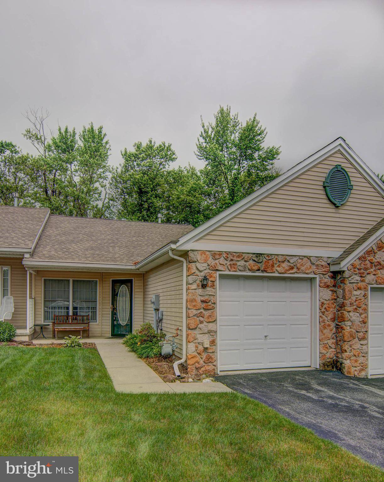 Dover, PA 17315,1718 BOXWOOD CT