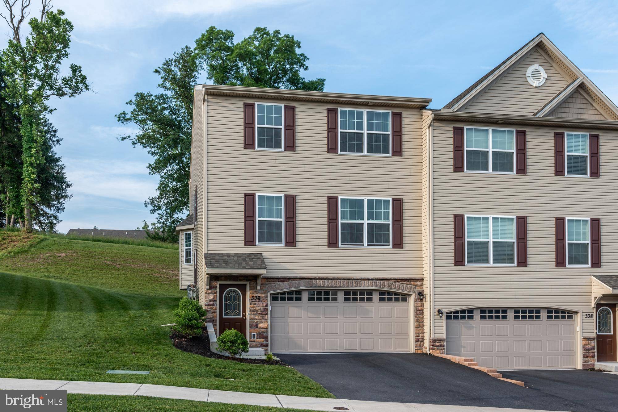 New Cumberland, PA 17070,336 WEATHERSTONE DR