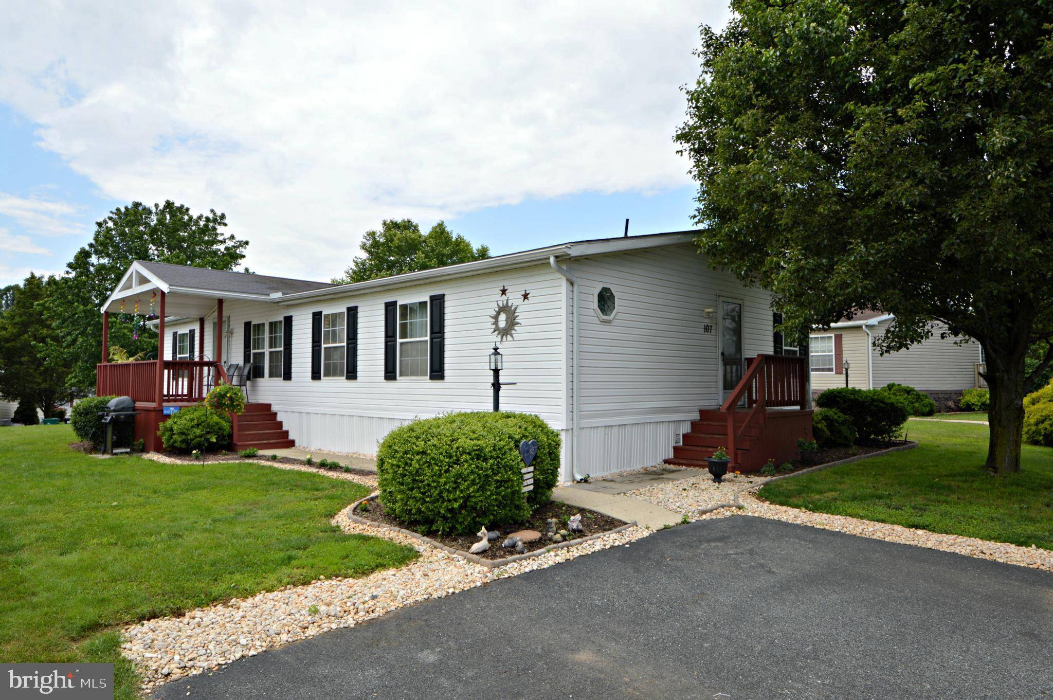 Lancaster, PA 17603,107 ORIOLE CT