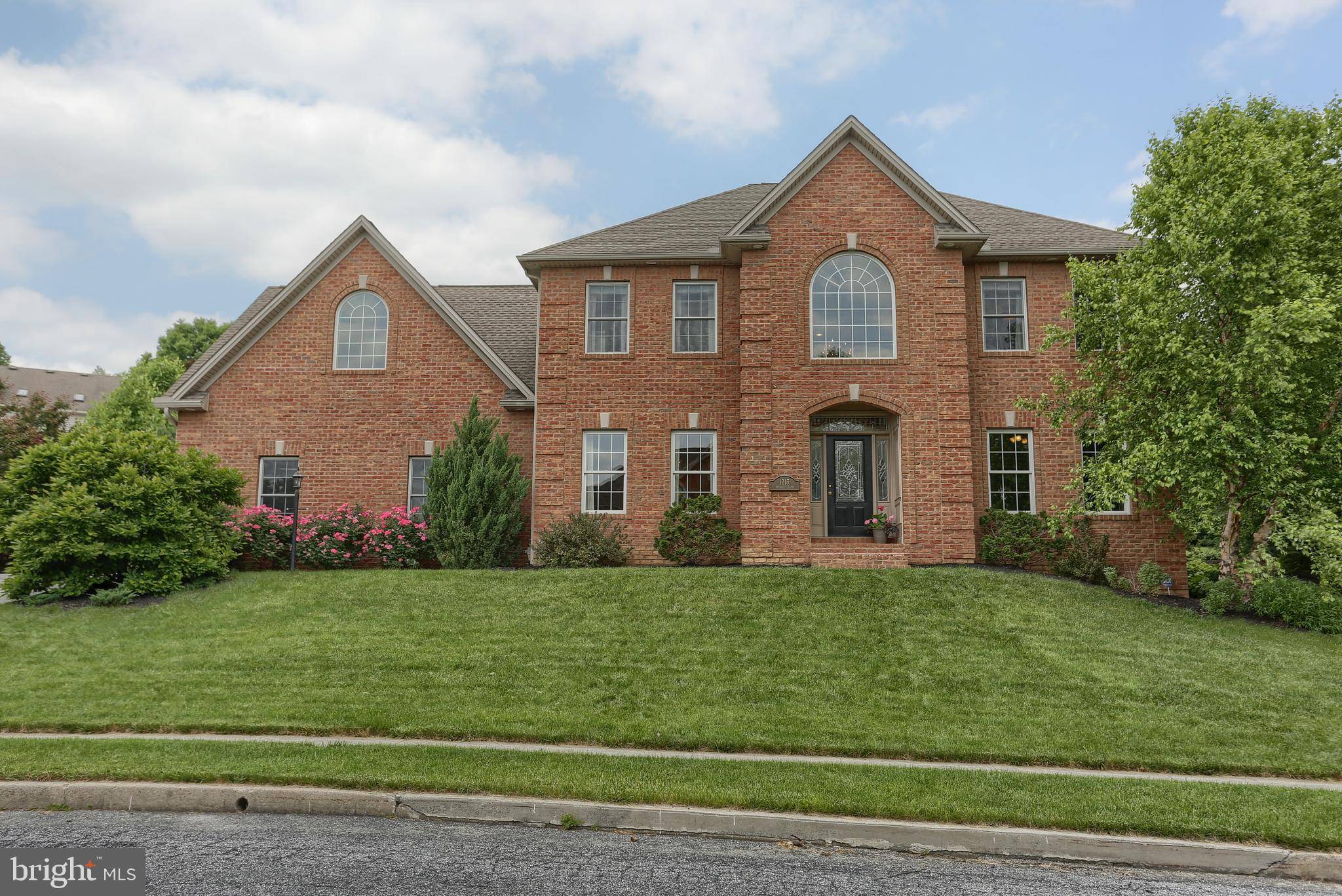 Mechanicsburg, PA 17050,1213 MUSKET LN