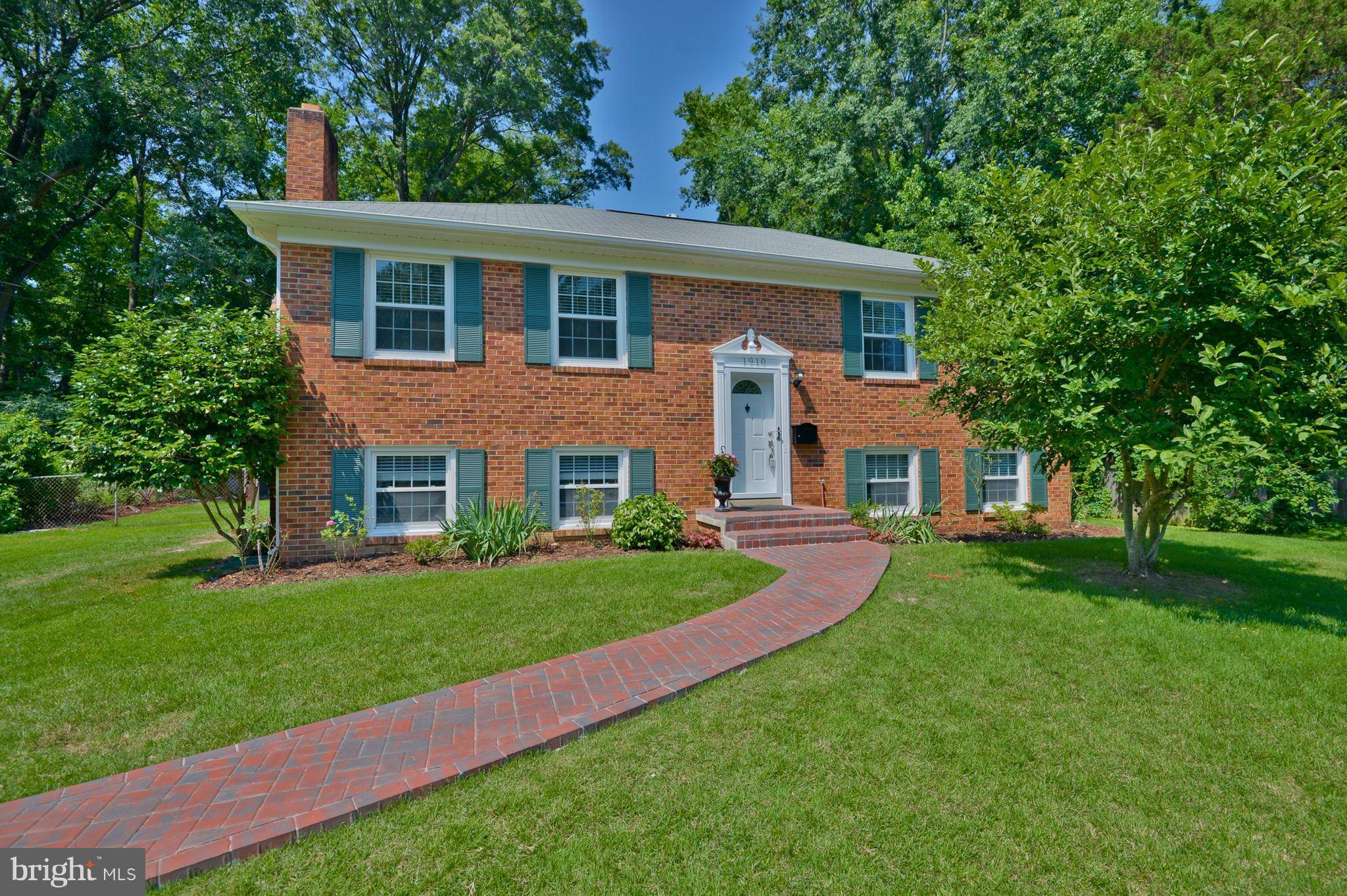 Alexandria, VA 22308,1910 COOL SPRING DR