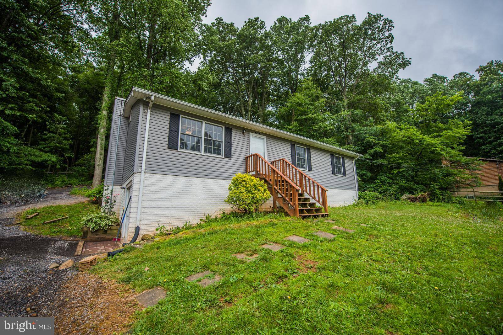 Linden, VA 22642,110 LONG VIEW RD