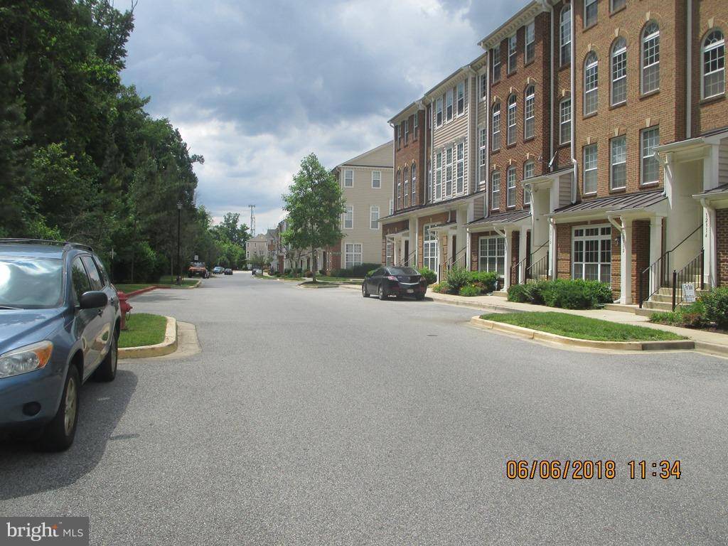 Upper Marlboro, MD 20774,12318 OPEN VIEW LN #1010