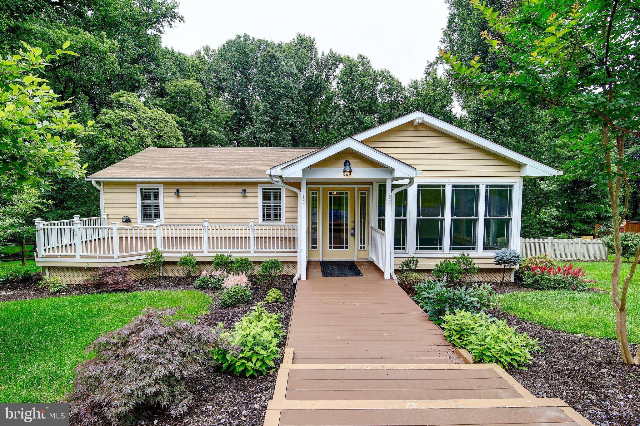 Harpers Ferry, WV 25425,529 LONG LEAF LN