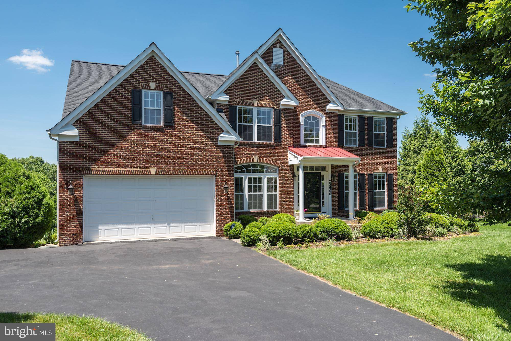 Gaithersburg, MD 20882,23606 WHITE PEACH CT