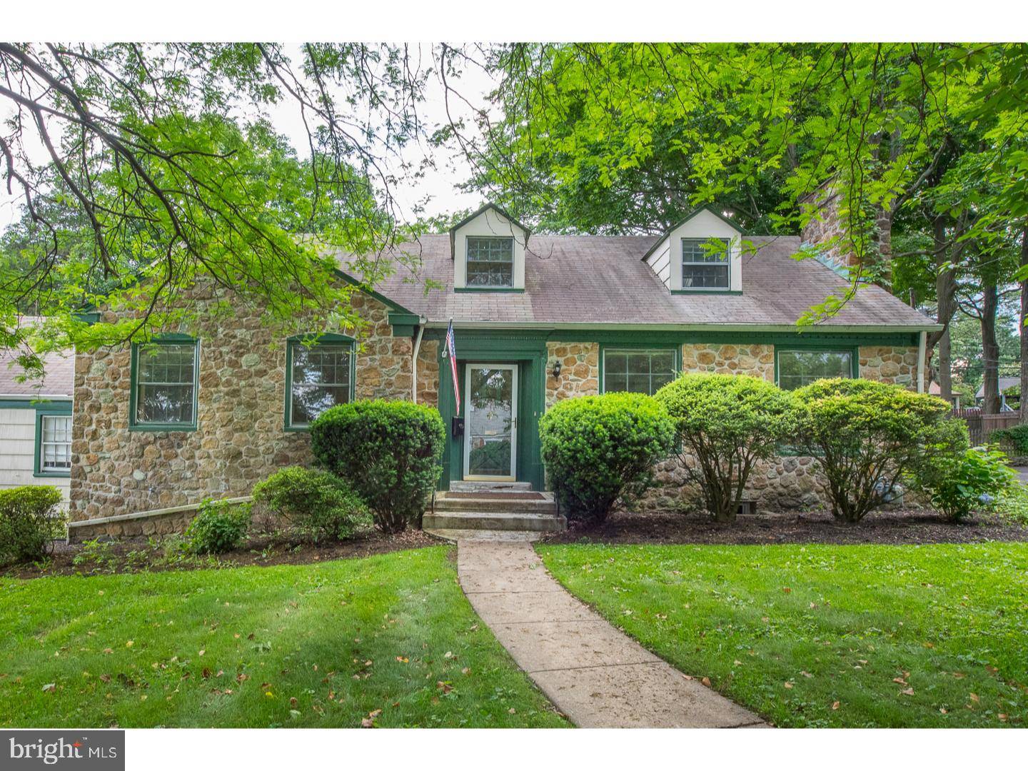 Wynnewood, PA 19096,424 HOLLY LN