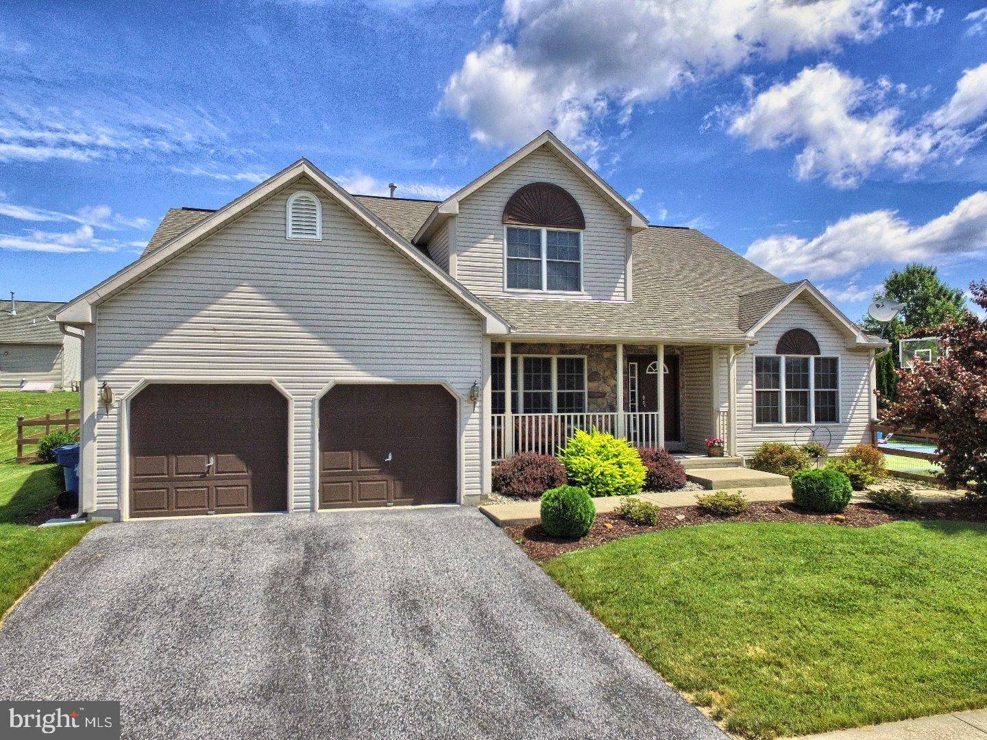 Sinking Spring, PA 19608,14 SHELLY DR