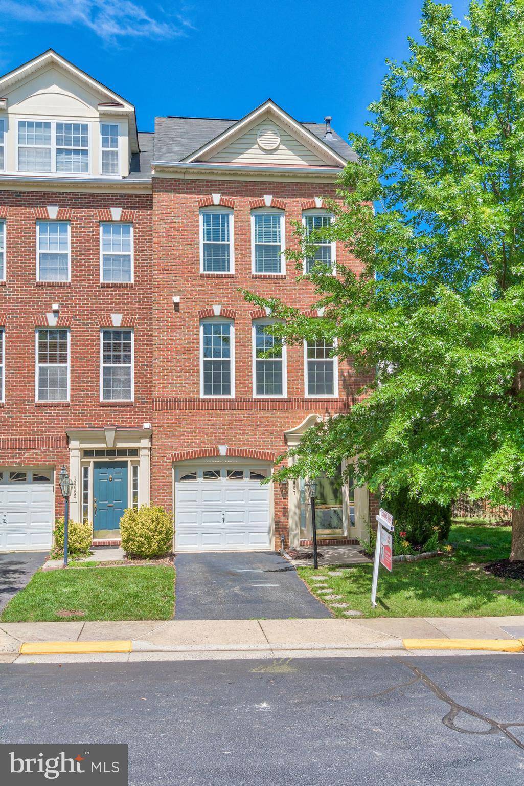 Herndon, VA 20171,13067 PARK CRESCENT CIR