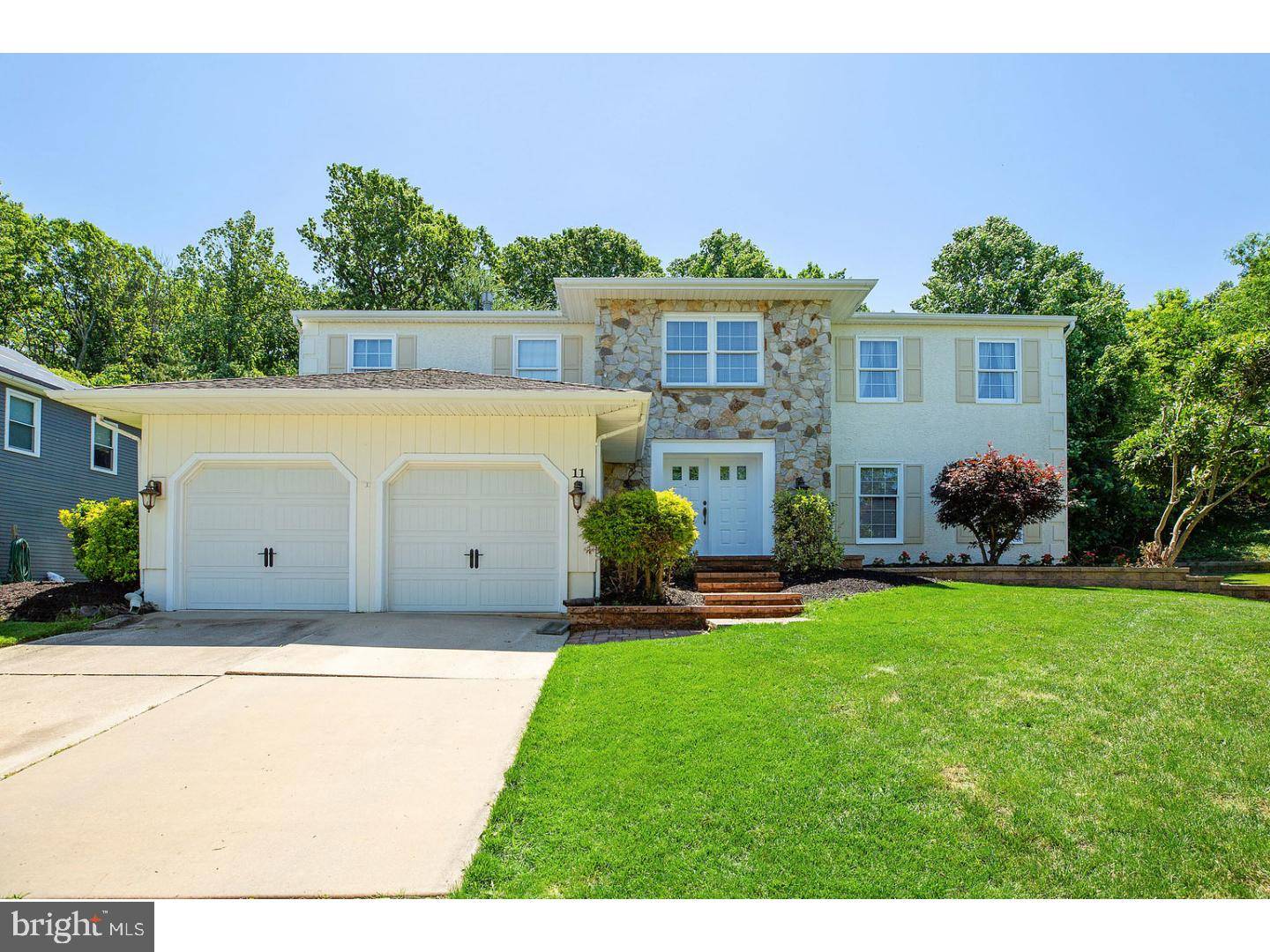 Sewell, NJ 08080,11 KNOLL CT