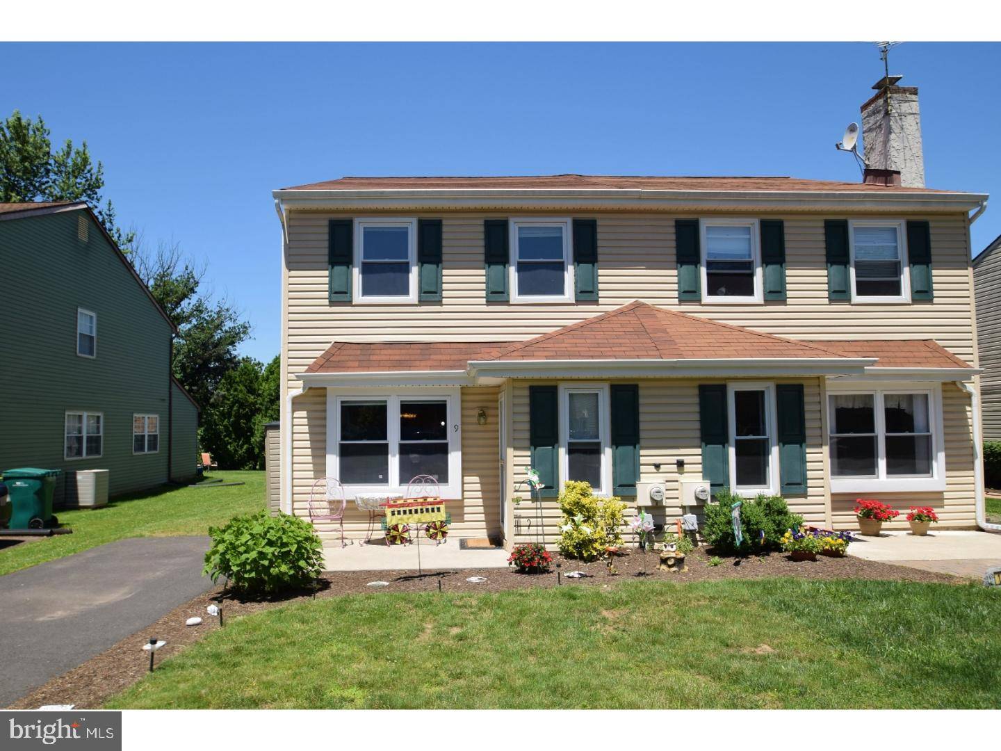 Horsham, PA 19044,9 BROWNSTONE DR